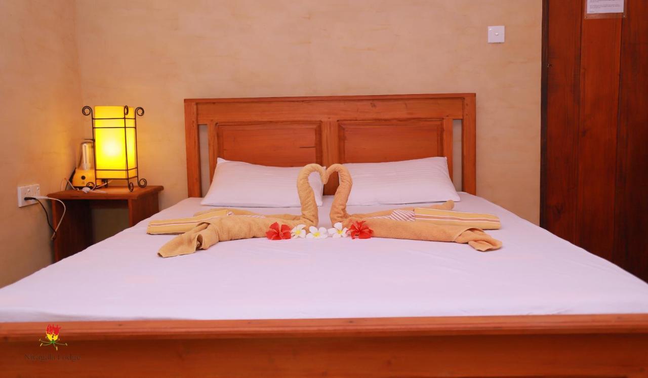 Hotel Niyagala Lodge 锡吉里亚 外观 照片