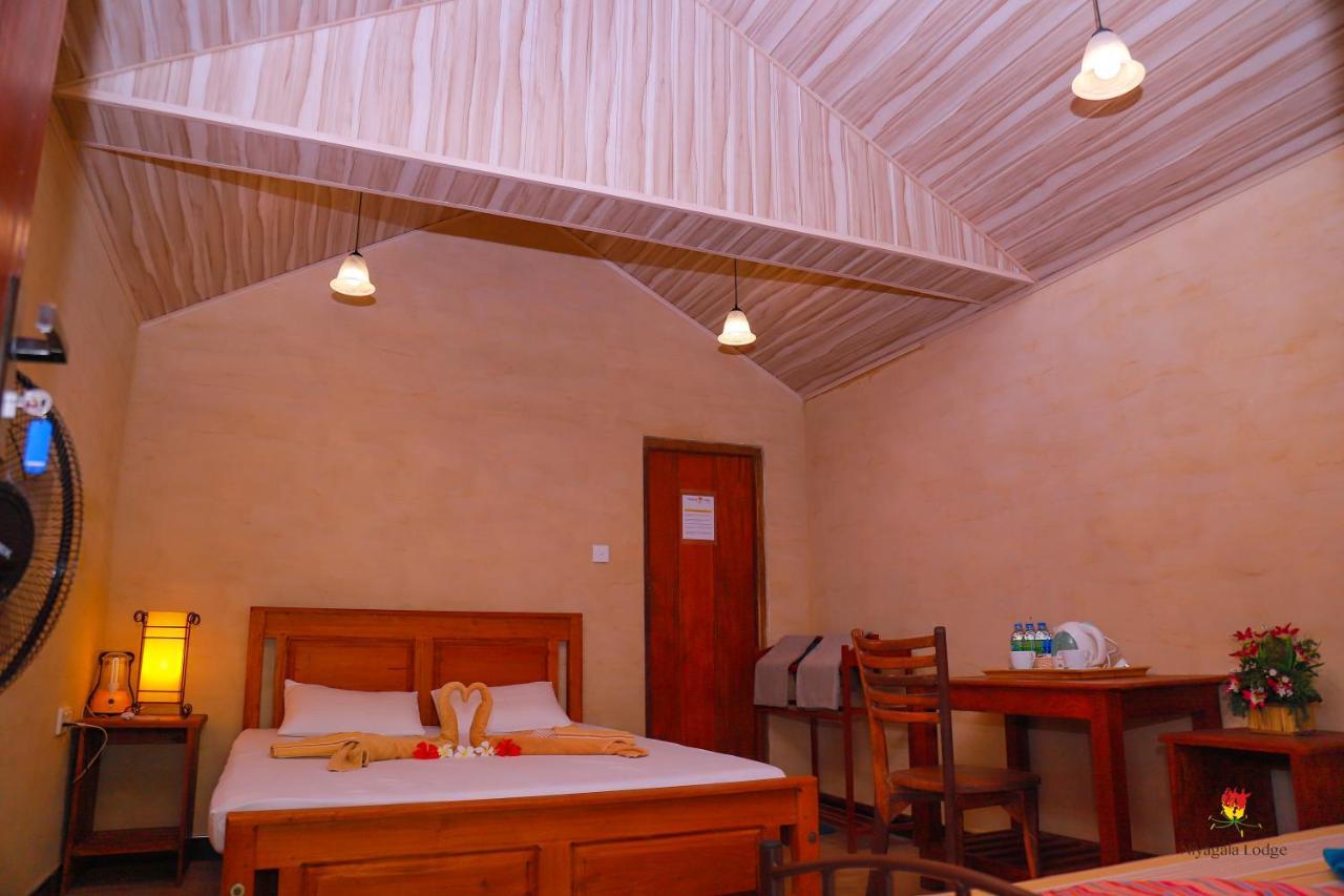 Hotel Niyagala Lodge 锡吉里亚 外观 照片
