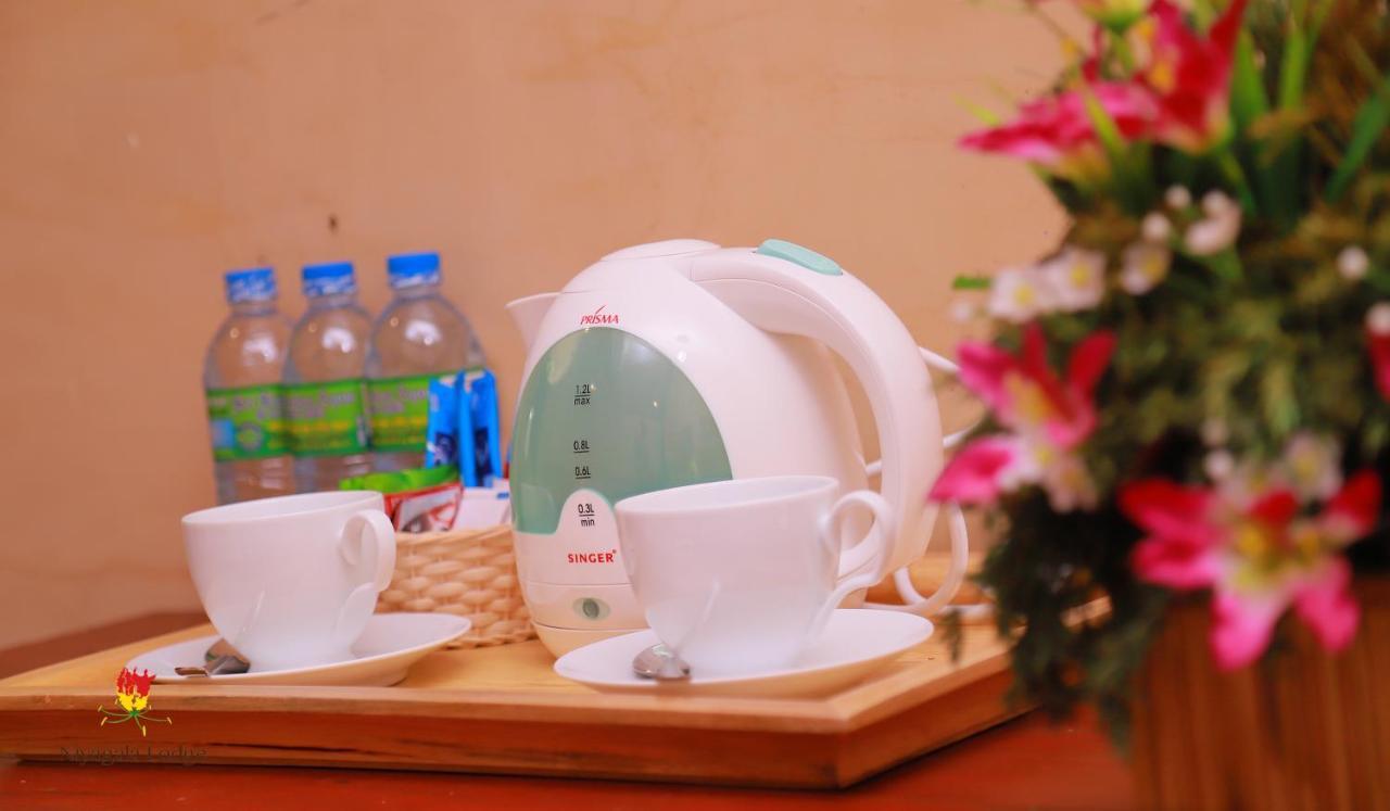 Hotel Niyagala Lodge 锡吉里亚 外观 照片